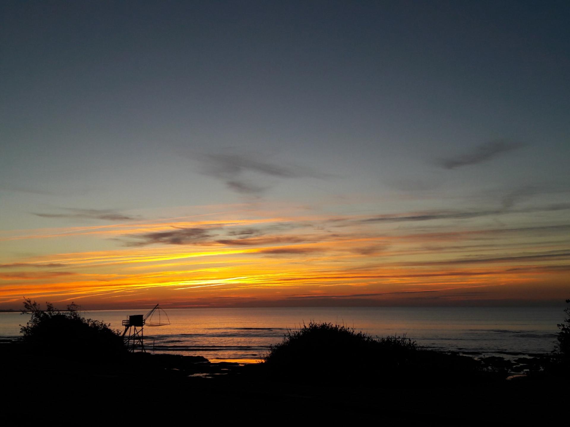 Couché de soleil sur les Pêcheries (Tharon-Plage, novembre 2018).
© BRGM - Nadine Pailler
Tharon-Plage