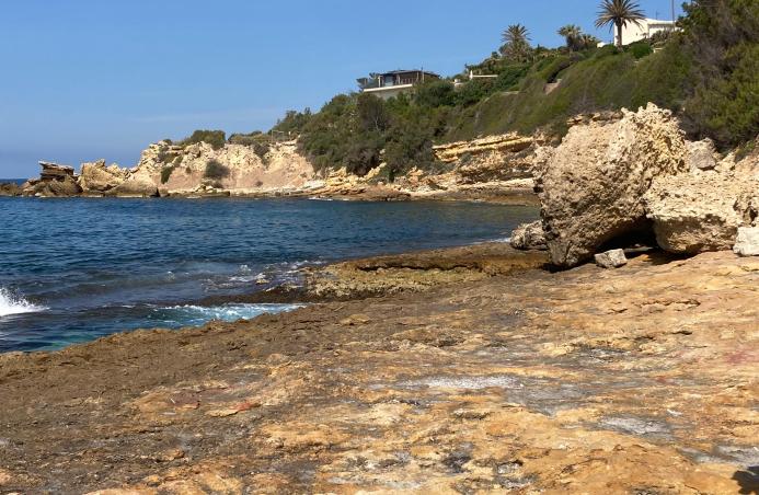 Chemin du littoral du port de Carry-Le-Rouet à l'anse de la Tuilière